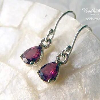 ブルーカイヤナイト ＋ トパーズ ピアス 両耳 付替可｜天然石ジュエリー