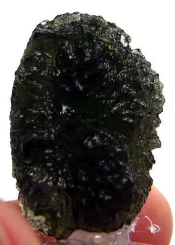 チェコ産のモルダバイト原石｜浄化と宇宙エネルギーに導く緑の天然ガラス