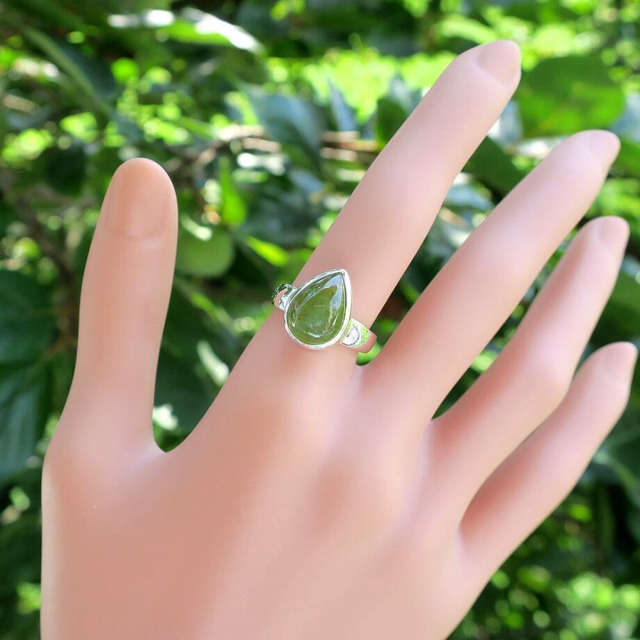 ペリドット リング しずく カボション 6.50ct フリーサイズ 天然石ジュエリー 8月誕生石