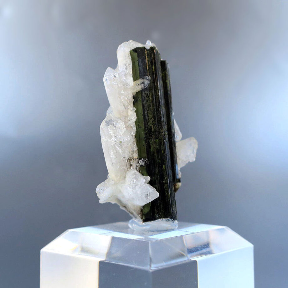 ショール（トルマリン）＋水晶｜原石・鉱物｜天然石コレクション