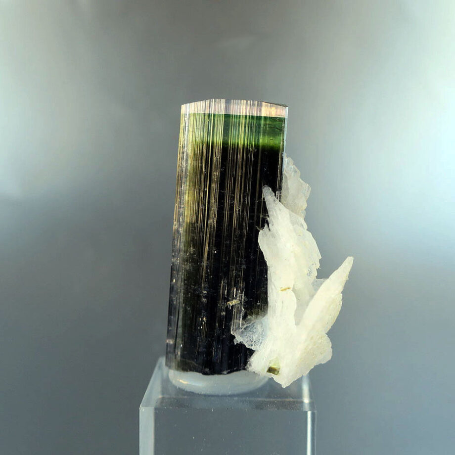 グリーンキャップトルマリン＋モスコバイト｜原石・鉱物｜天然石