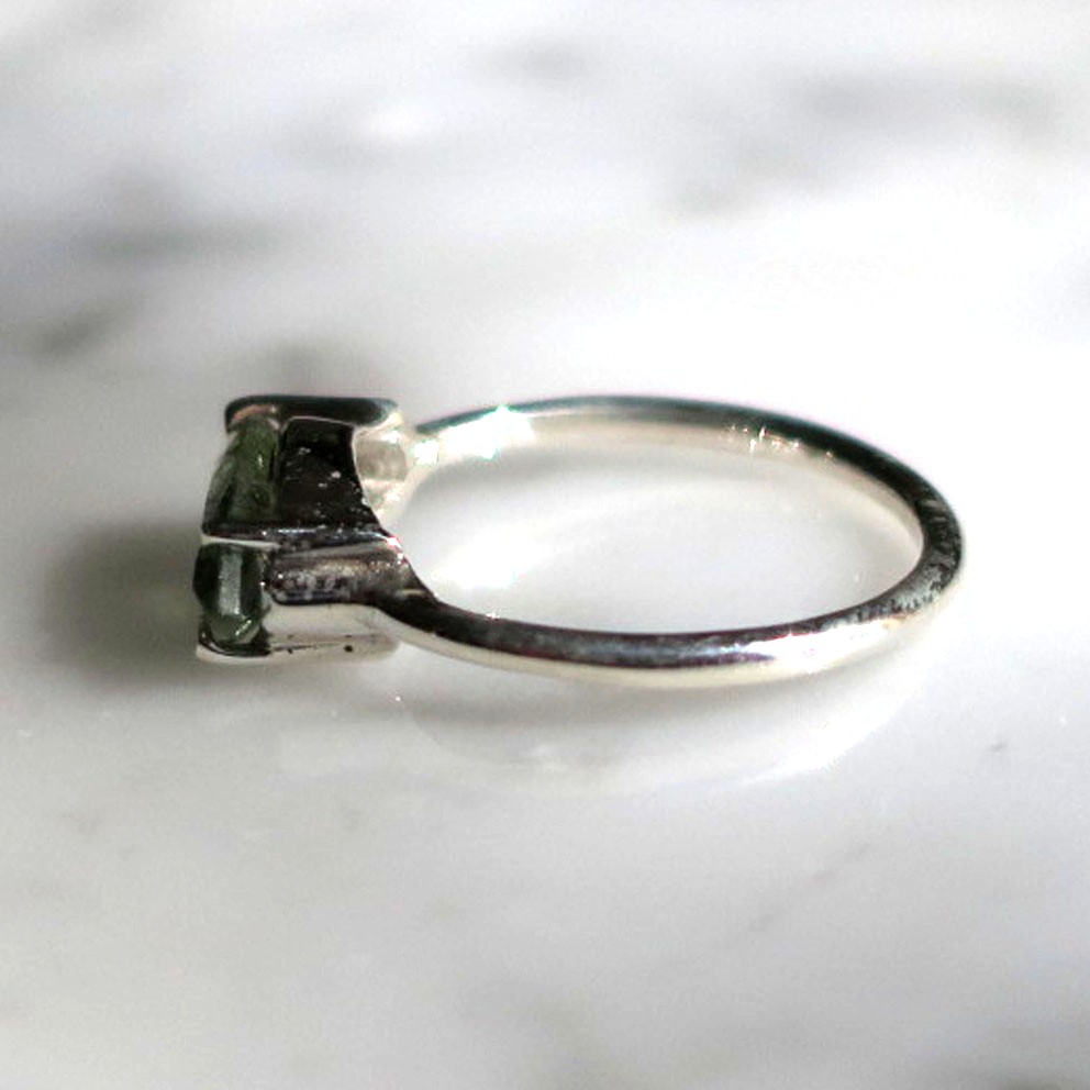 ルチルイン ペリドット マーキスリング 1.95ct SV925 爪留め 天然石