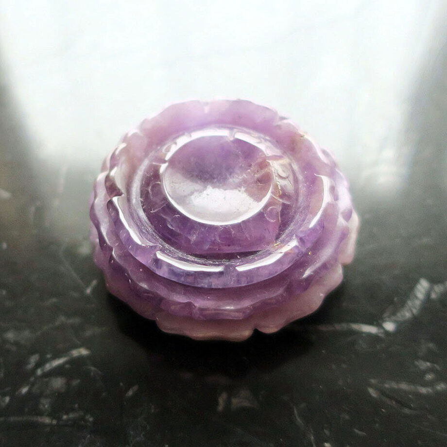 アメジスト 蓮（ロータス）台座 42mm 天然石 彫刻 立体 置物 コレクション