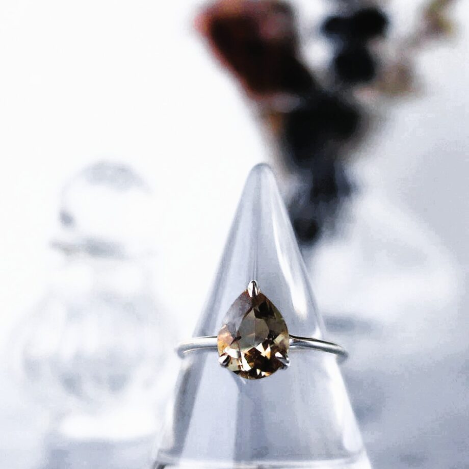 ゴールデンスキャポライト リング  しずく 爪留め sv925 1.25ct 天然石ジュエリー