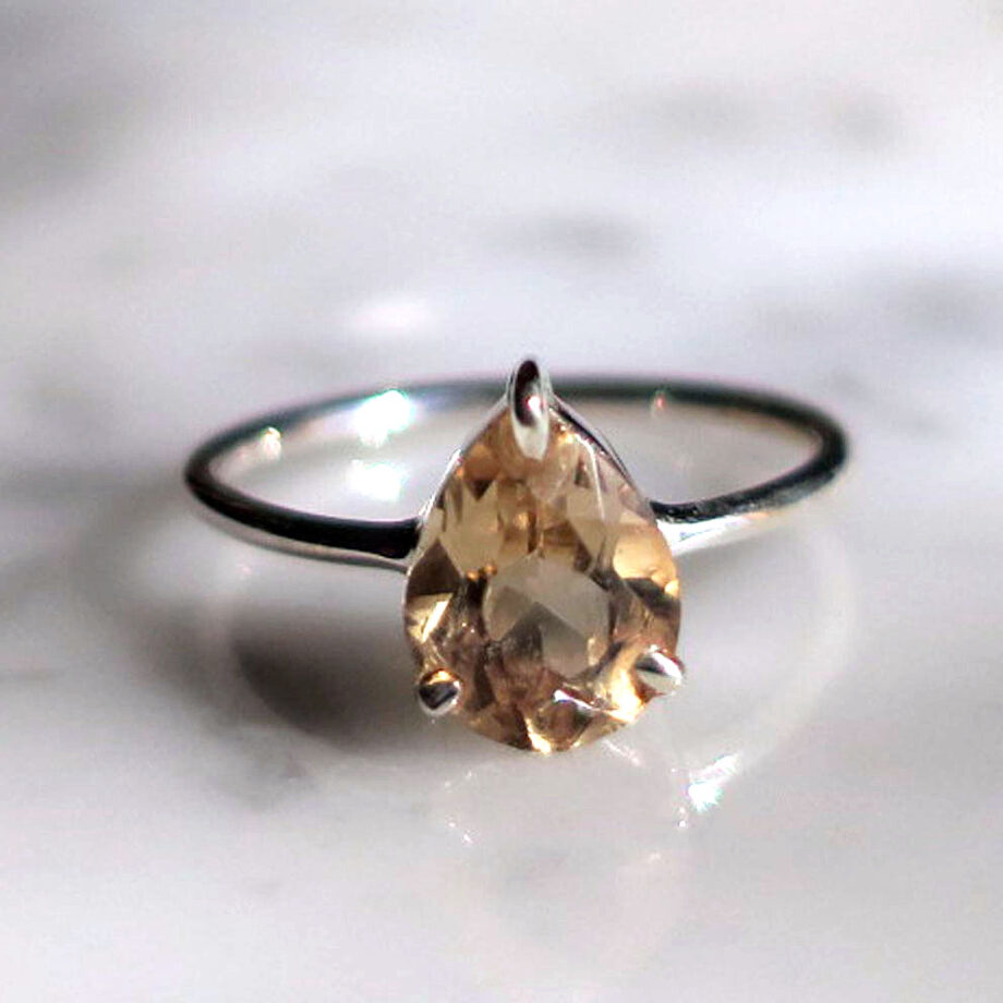 ゴールデンスキャポライト リング  しずく 爪留め sv925 1.25ct 天然石ジュエリー