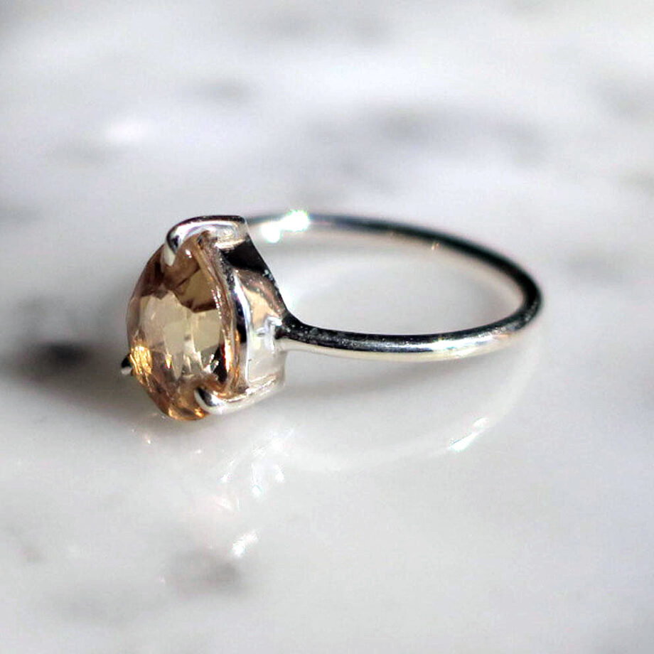 ゴールデンスキャポライト リング  しずく 爪留め sv925 1.25ct 天然石ジュエリー