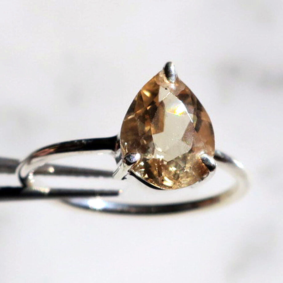 ゴールデンスキャポライト リング  しずく 爪留め sv925 1.25ct 天然石ジュエリー