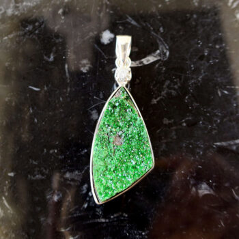 ダイヤモンド原石　ウバロバイト　グリーンガーネット　ドゥルージー　ペンダント　sv925　天然石ジュエリー　一点もの　大粒ペンダント