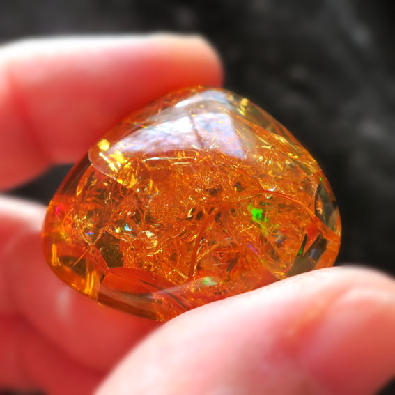 天然ウェロオパール ルース 30×28×13mm オレンジ 琥珀 プレイオブカラー 透明感高 秋色 オパール プレゼント ギフト