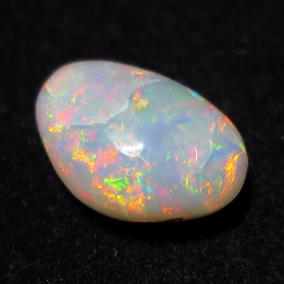 ウェロオパール 27.30ct 乳白色 ルース 天然石 虹色 ファイヤー エチオピア産 フリーシェイプ 10月誕生石