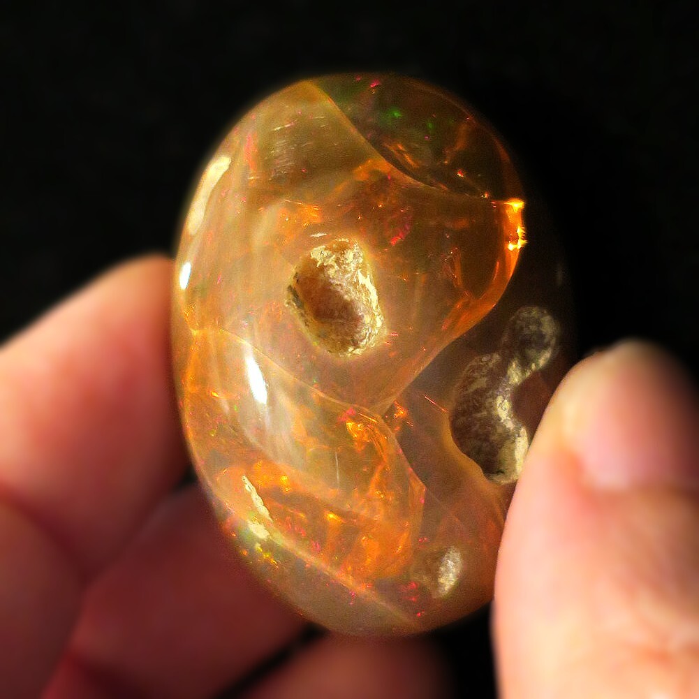 ウェロオパール 虹色 ファイヤー 100.20ct 大きめルース チョコレートカラー エチオピア 2024年仕入れ 置物 コレクション