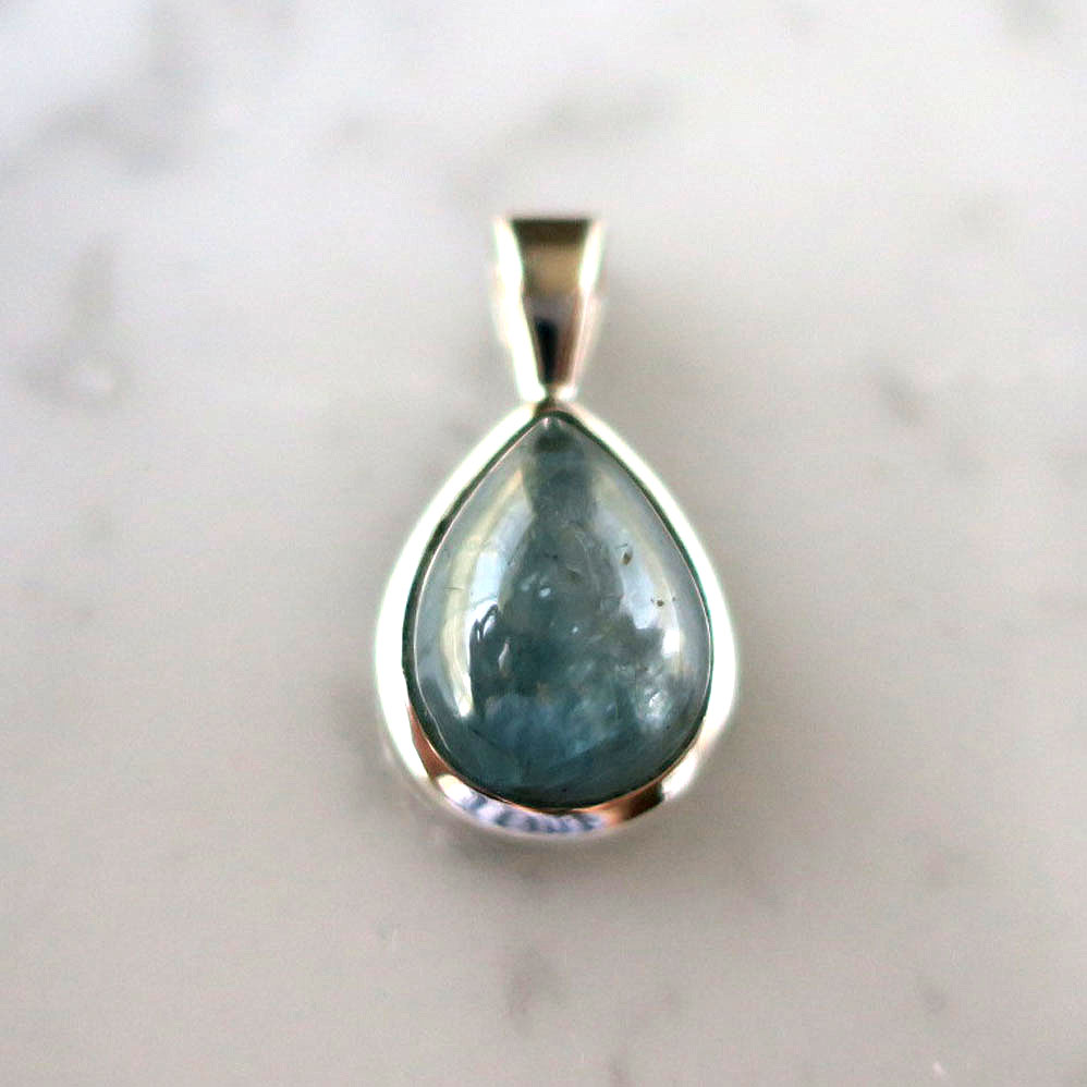 ブルージルコン 7.60ct ペアシェイプカット しずく型 ドロップ 天然石 グレイッシュブルー 透明感 キラキラ 高屈折率 12月誕生石 ルース 一粒石 ジュエリー用