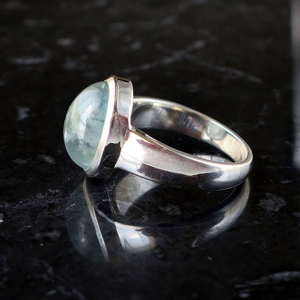 ブルージルコン リング 着用イメージ フリーサイズ 11号 レディース 指輪 シルバー925 天然石ジュエリー 12月誕生石 ハンドメイド 日常使い