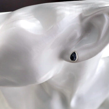 【OSHOマーブル】スタッドピアス しずく型 片耳用 sv925 モノトーン スピリチュアルジュエリー パワーストーン