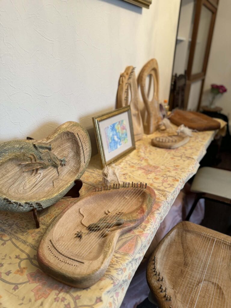 ライアーヒーリング　アトリエ ロータス 西荻 hana