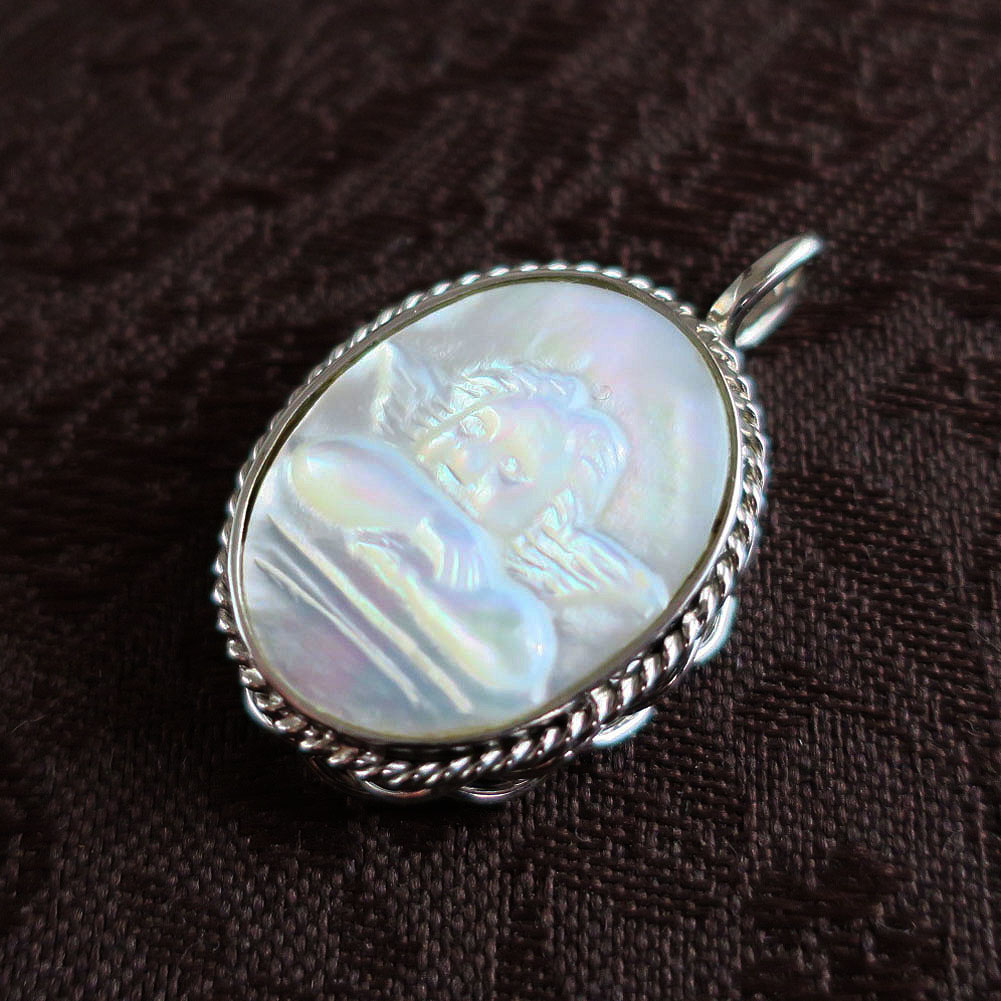 白蝶貝 虹色 干渉色 乳白色 ペンダント natural shell jewelry