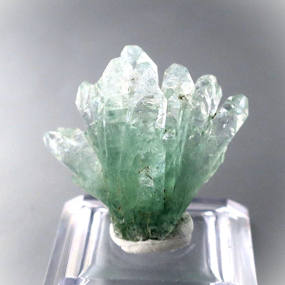 グリーンアポフィライト フラワー クラスター 天然石 原石 インド産 Lonauala 28mm 置物 green apophyllite cluster