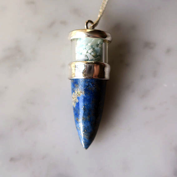 ラリマー ラピスラズリ 天然石 クローズアップ 模様 鏡面 表面 石目 larimar lapislazuli gemstone